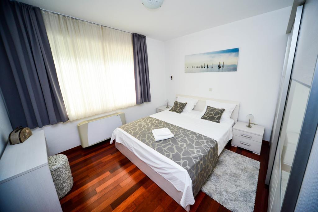 Apartment Mahagony Deluxe Zadar Quarto foto